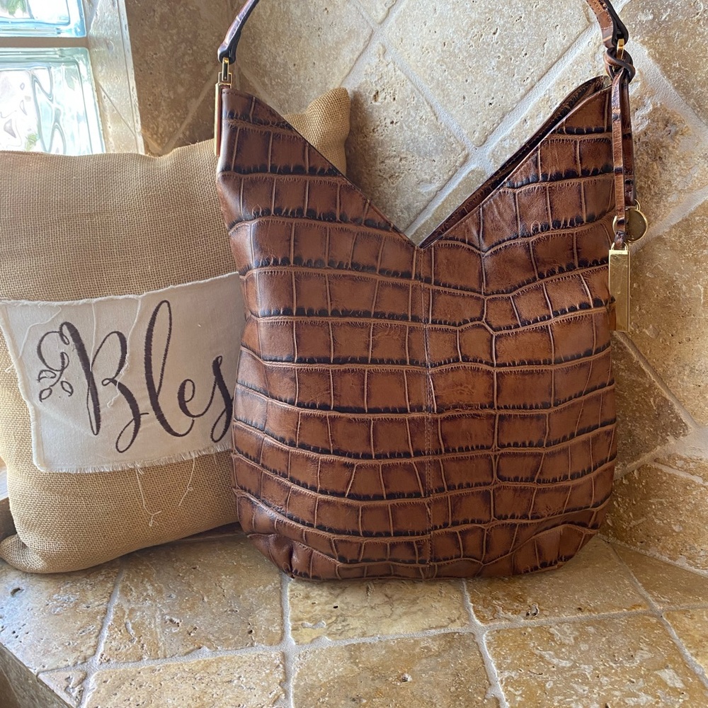 Gili Italian Leather Tote